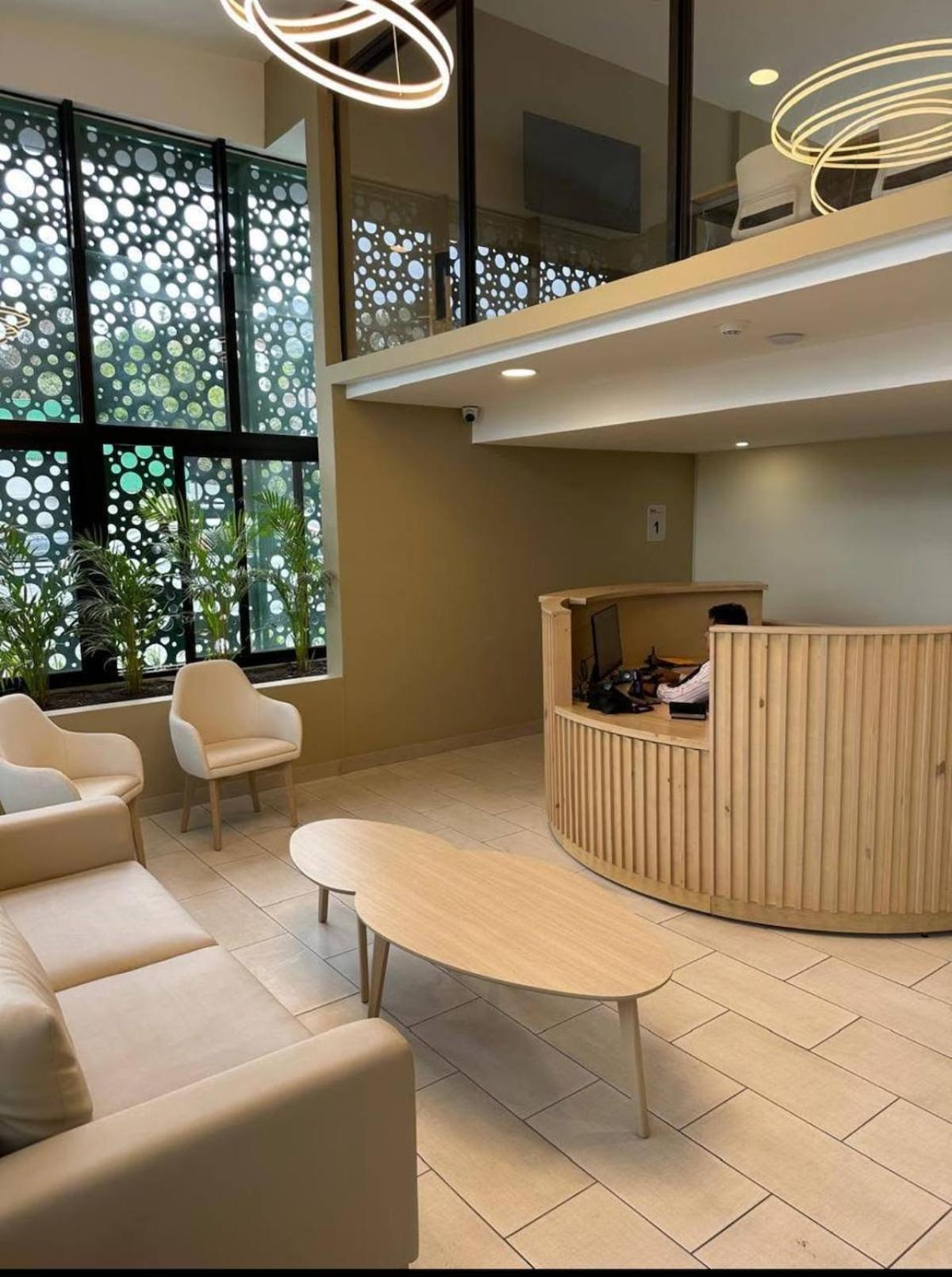 New Modern Condo! Beautiful & Volcano Views * San Salvador
